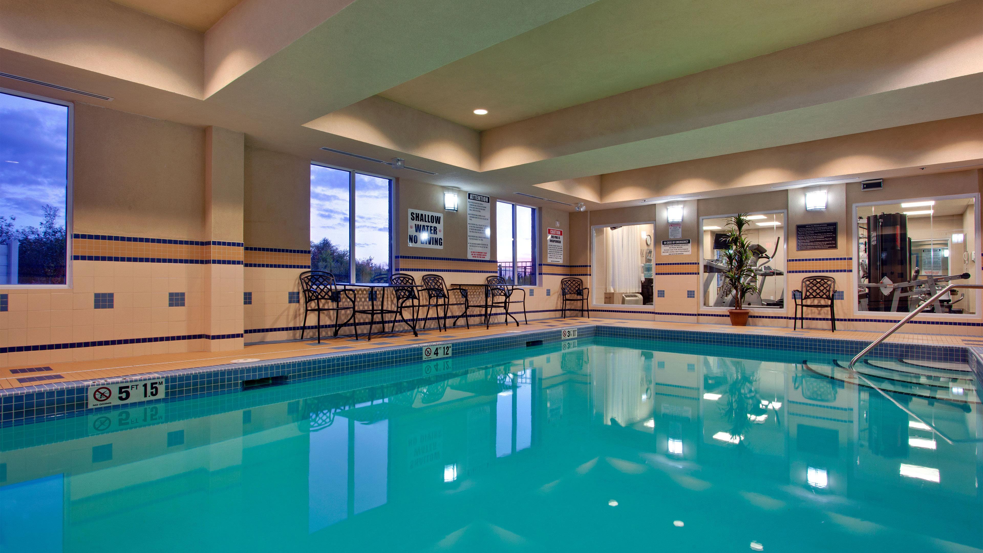 Holiday Inn Express & Suites Huntsville By Ihg Exteriör bild