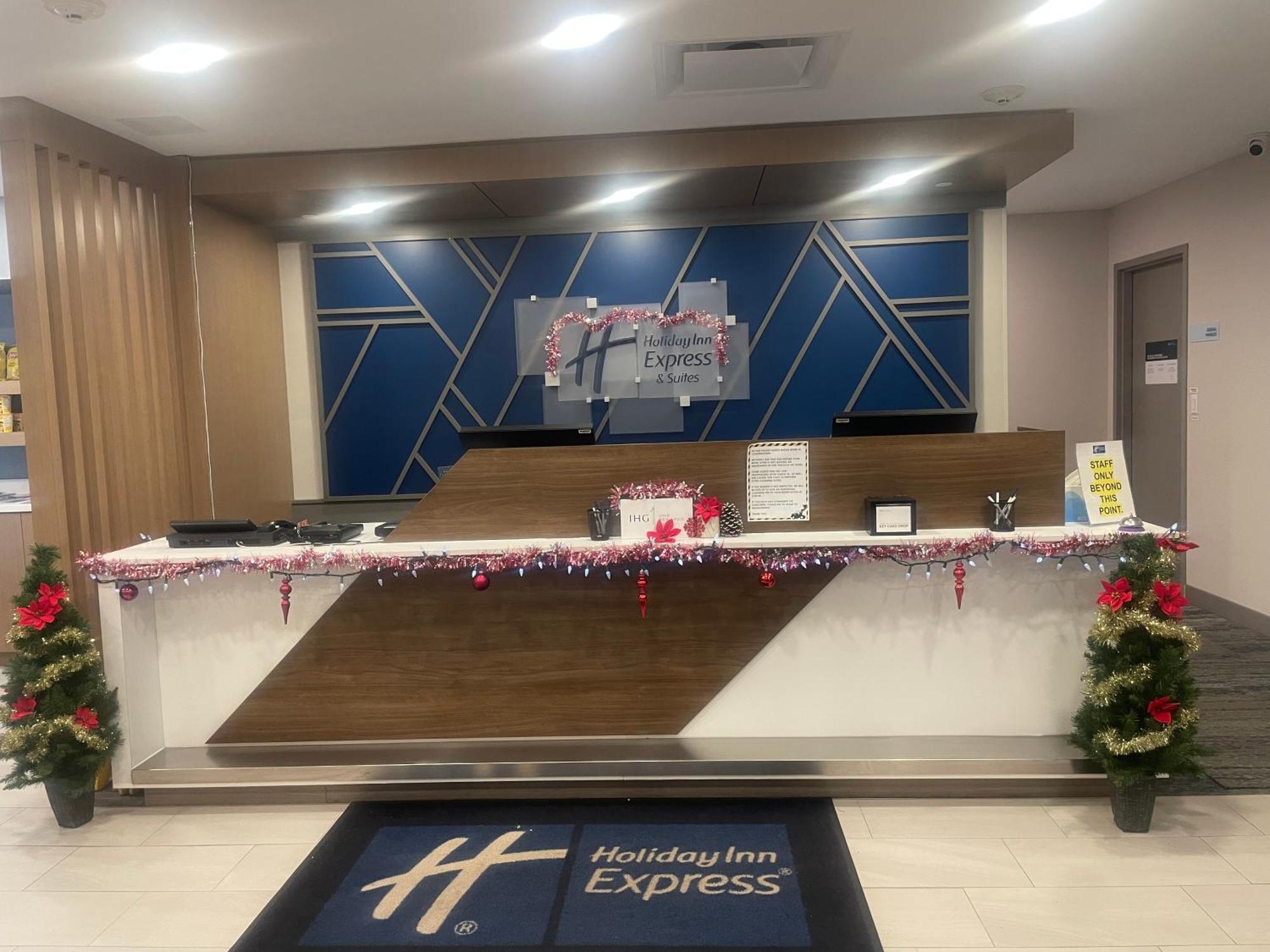 Holiday Inn Express & Suites Huntsville By Ihg Exteriör bild