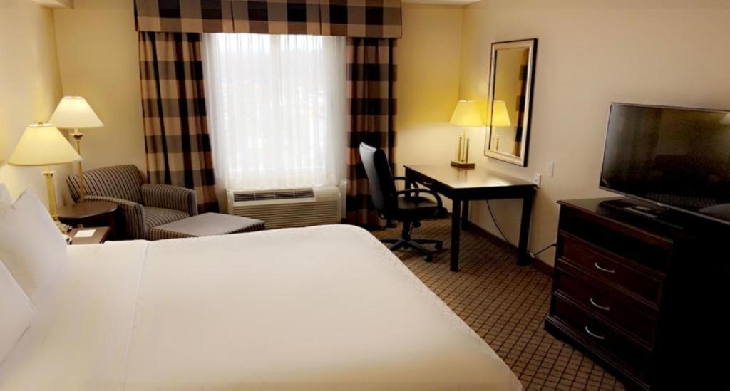 Holiday Inn Express & Suites Huntsville By Ihg Exteriör bild